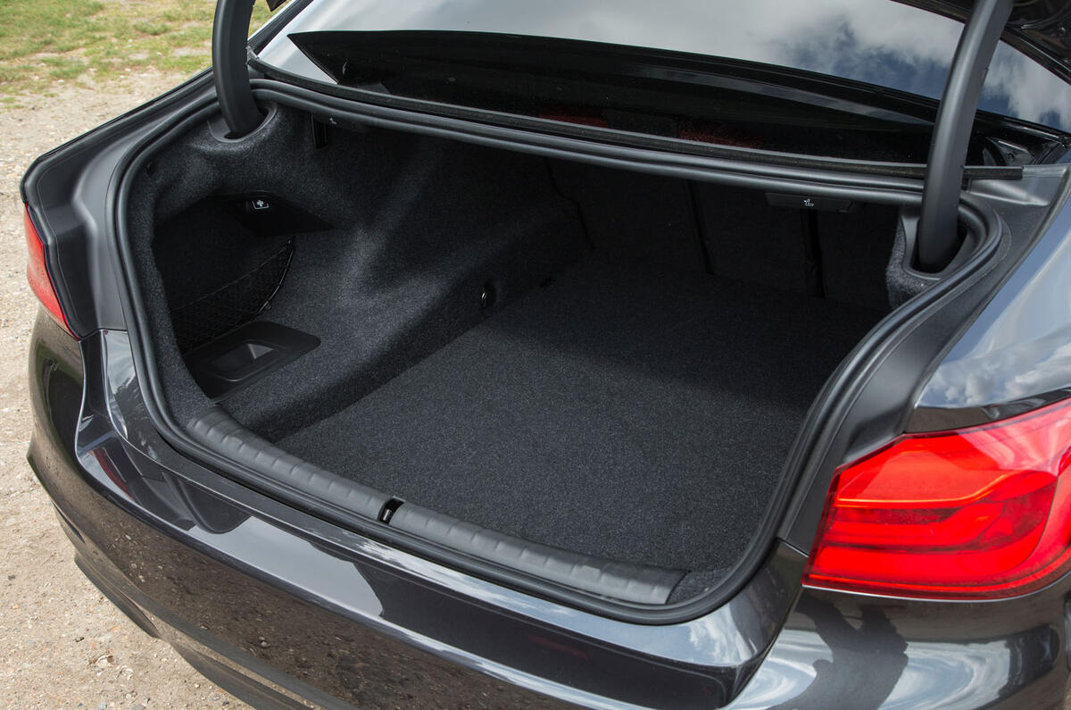 BMW 5 Series boot space