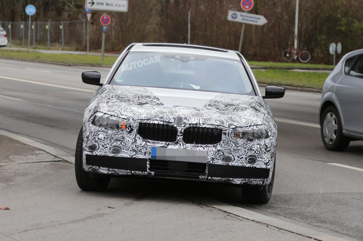 New BMW 5 Series to launch in 2016 - first spy pictures