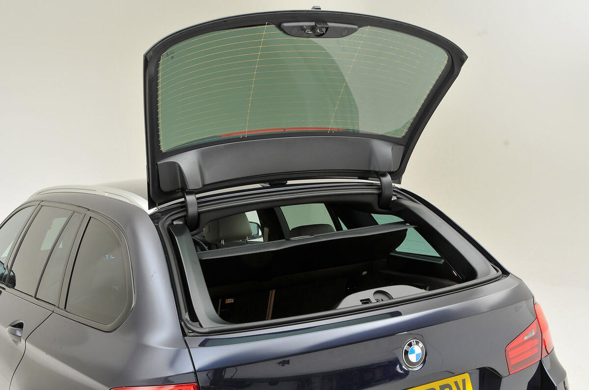 BMW 5 Series Touring hatch opening