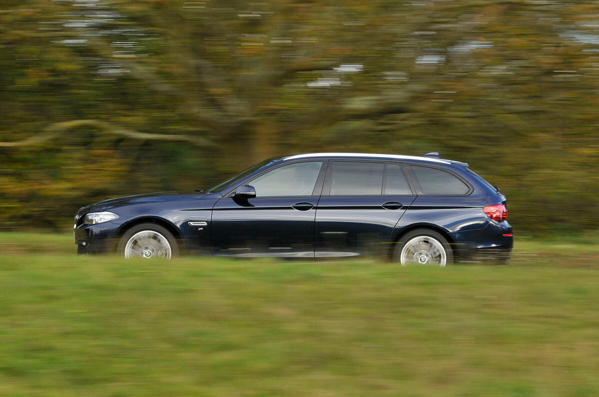 BMW 5 Series Touring side profile