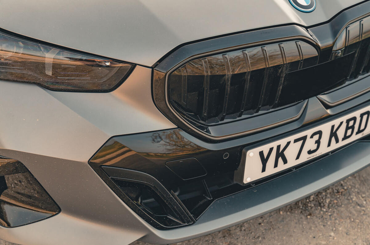 bmw 530e review 2024 04 grill