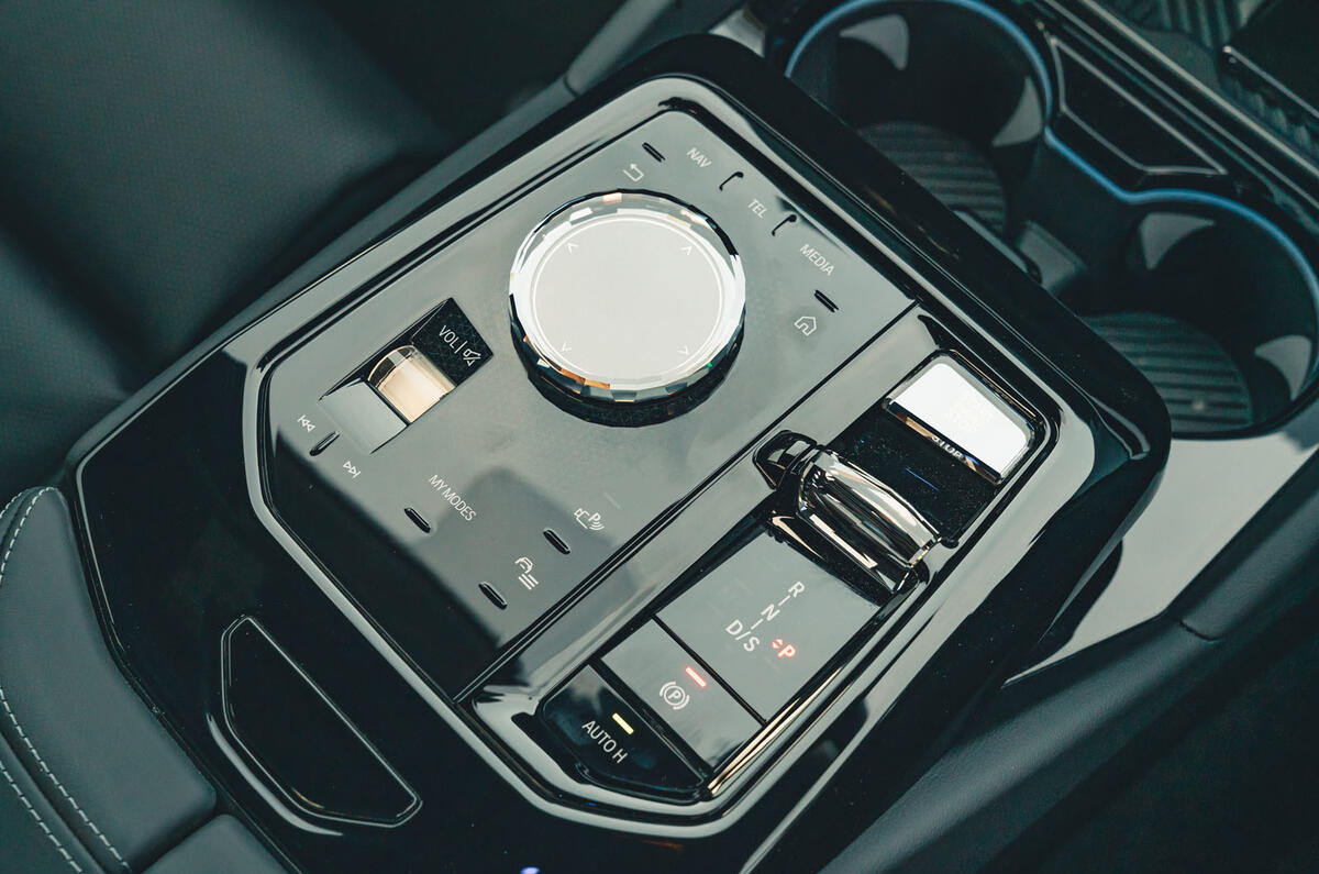 bmw 530e review 2024 13 centre console