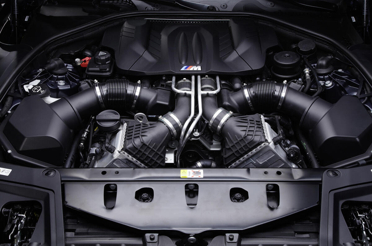 Frankfurt show: BMW M5 unveiled