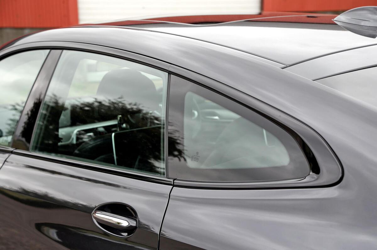 BMW 6 Series Gran Turismo raked roofline