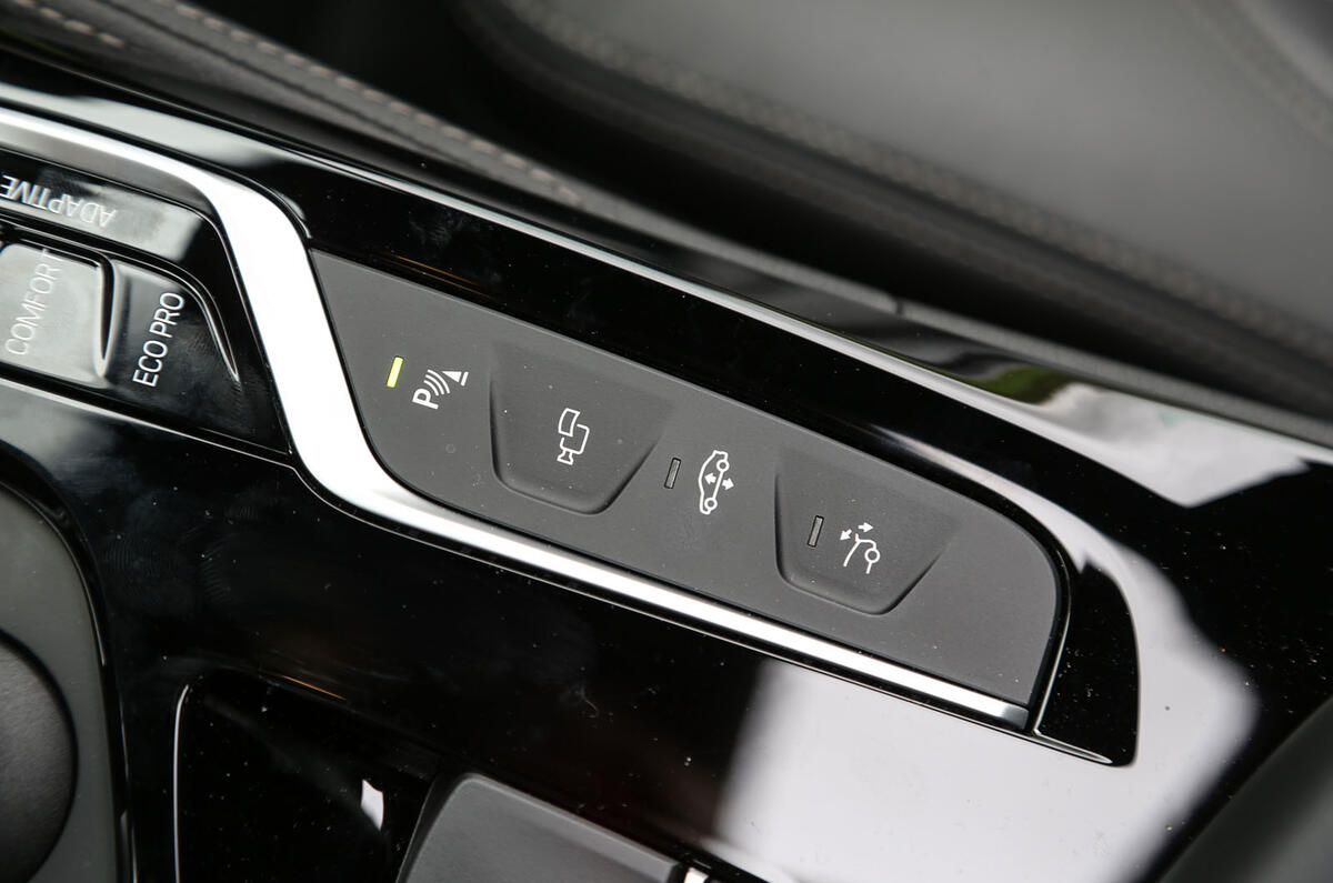 BMW 6 Series Gran Turismo switchgear