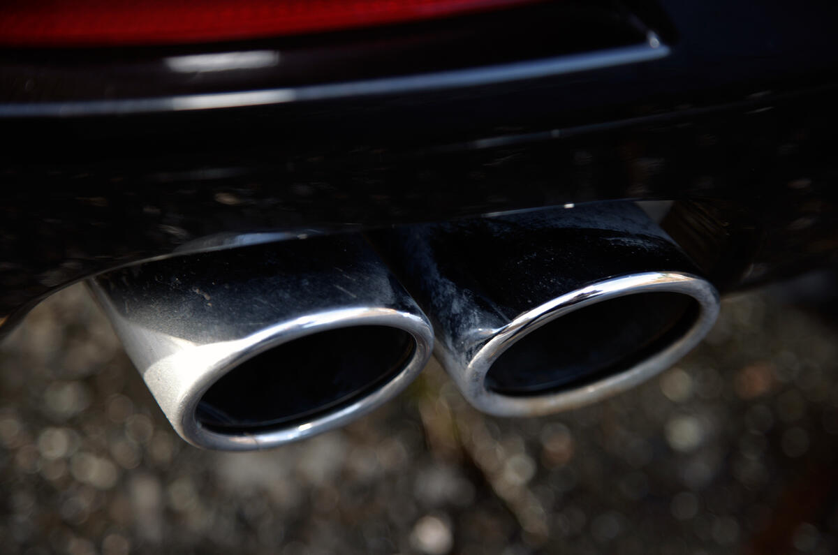 BMW 7 Series twin exhaust