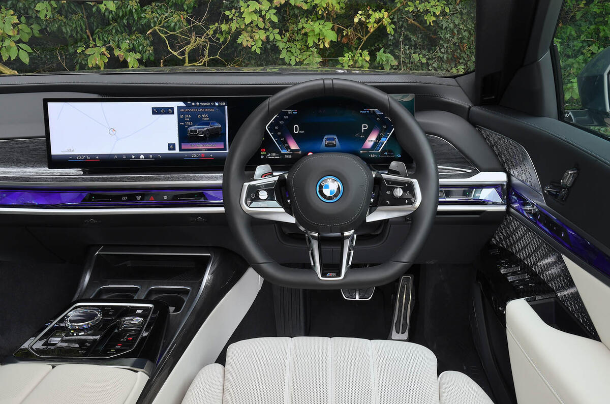 BMW 7 Series review 2025 0013