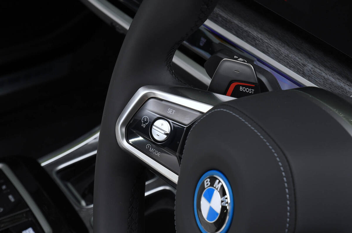 BMW 7 Series review 2025 0014