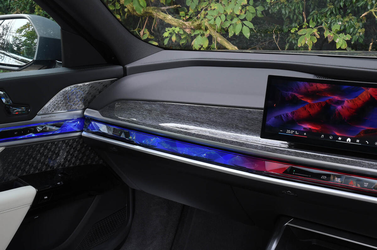 BMW 7 Series review 2025 0019