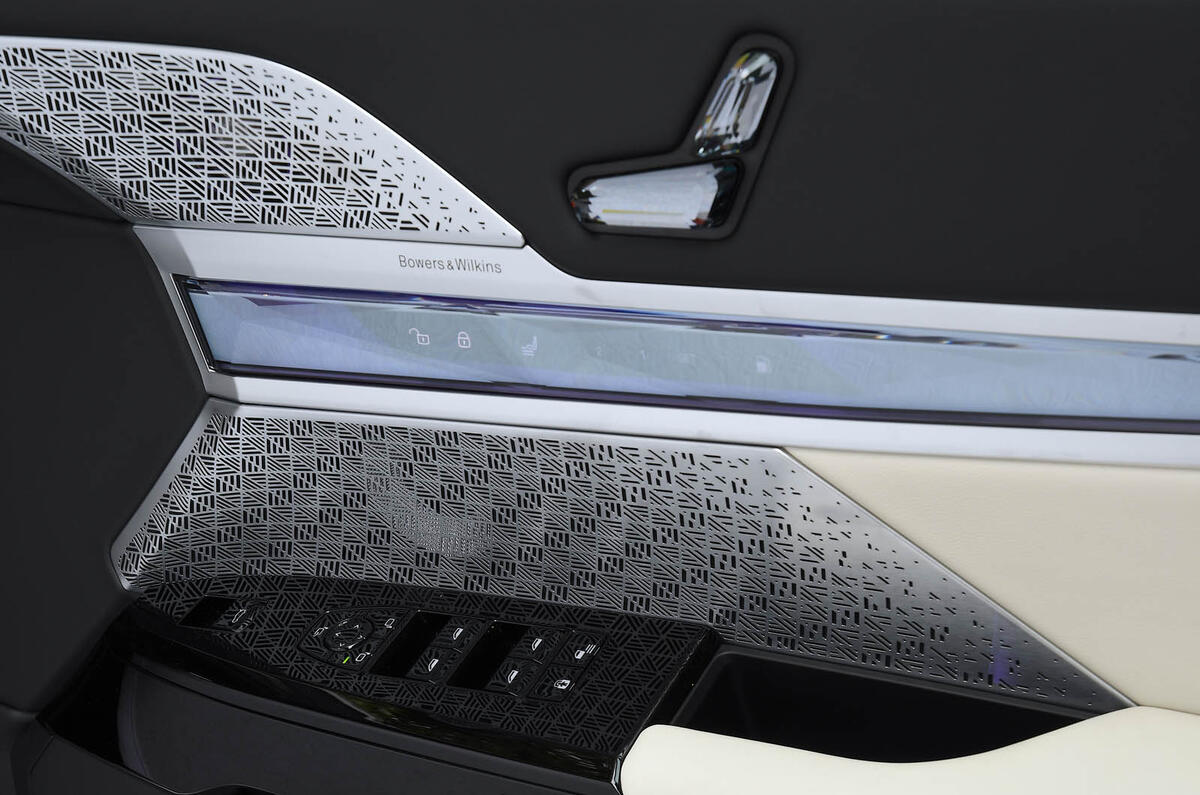 BMW 7 Series review 2025 0027