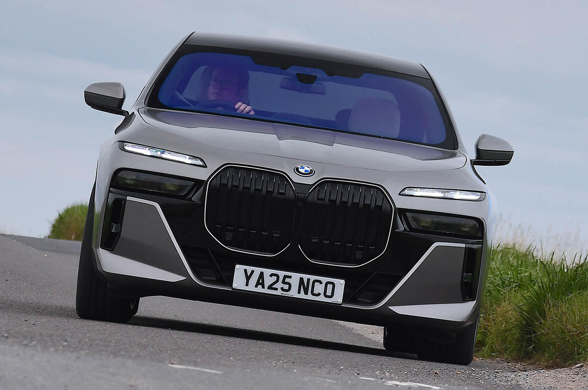 BMW 7 Series review 2025 0029