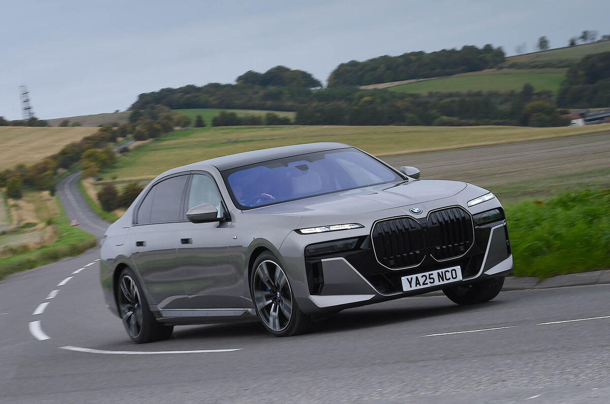 BMW 7 Series review 2025 0031