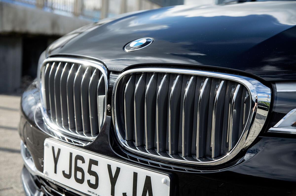 BMW 7 Series's active front grille