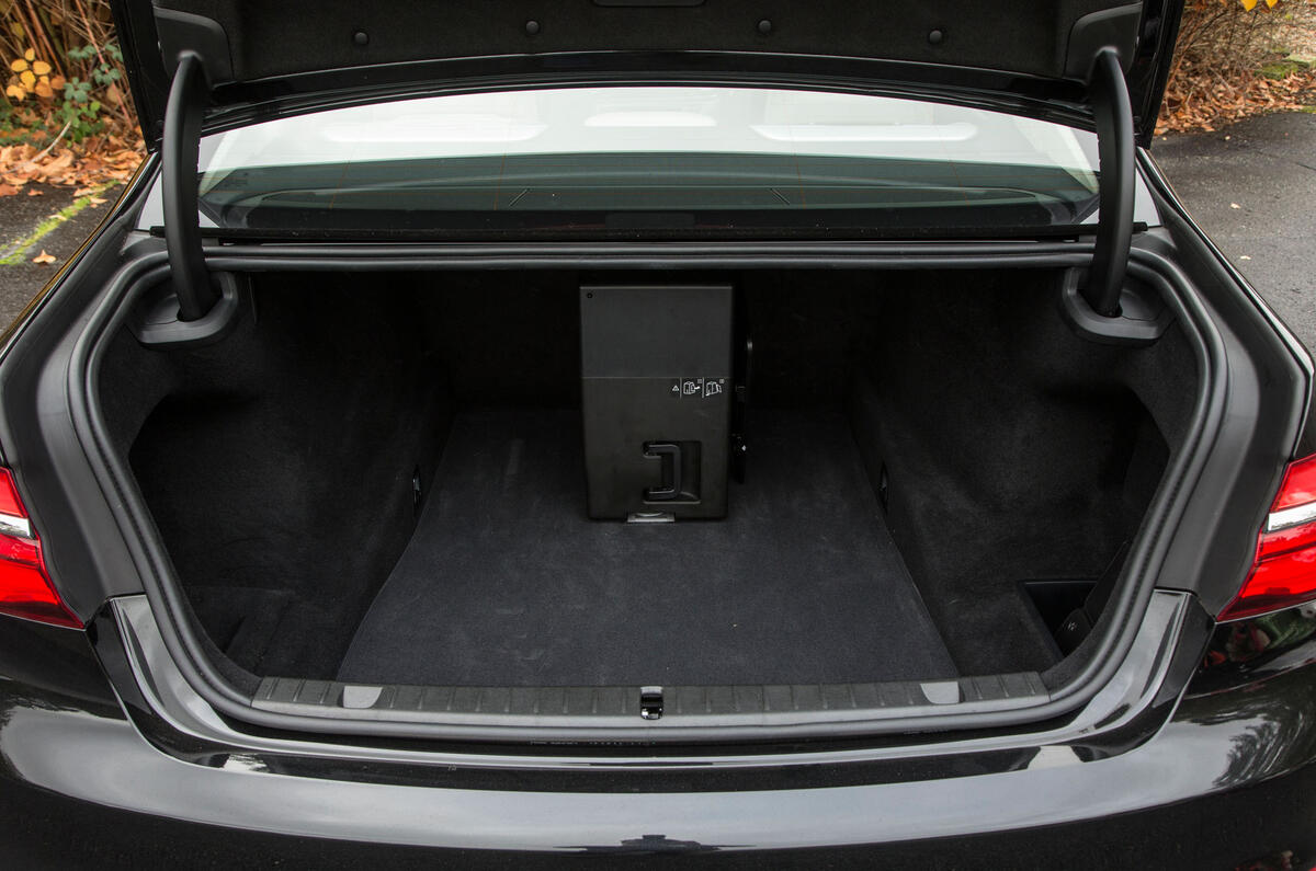 BMW 7 Series boot