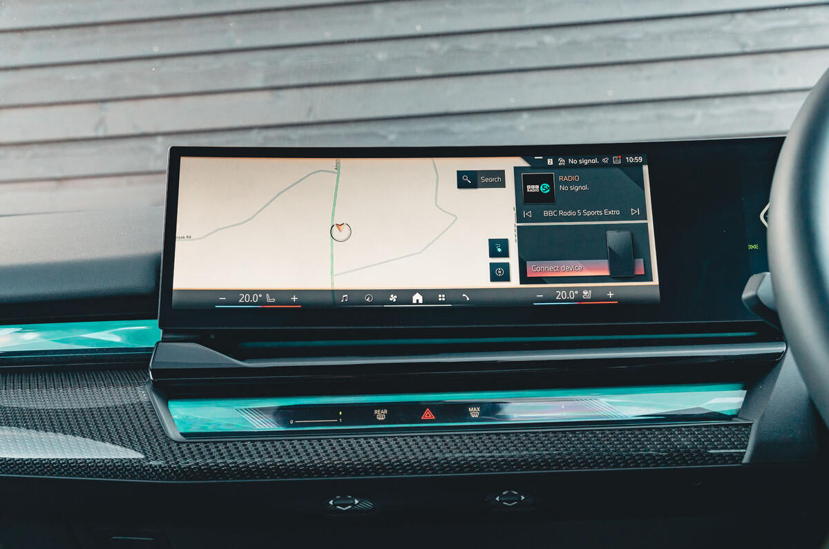 bmw i5 review 2023 12 maps