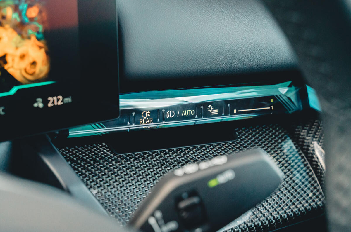 bmw i5 review 2023 14 buttons