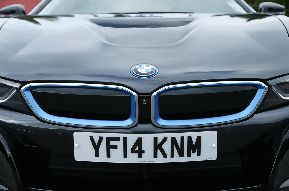 BMW i8's capped grille