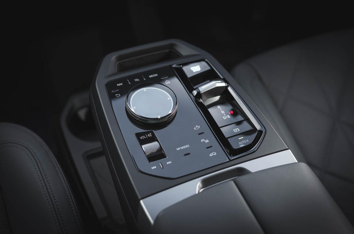 BMW IX - Revue de presse 2025 013