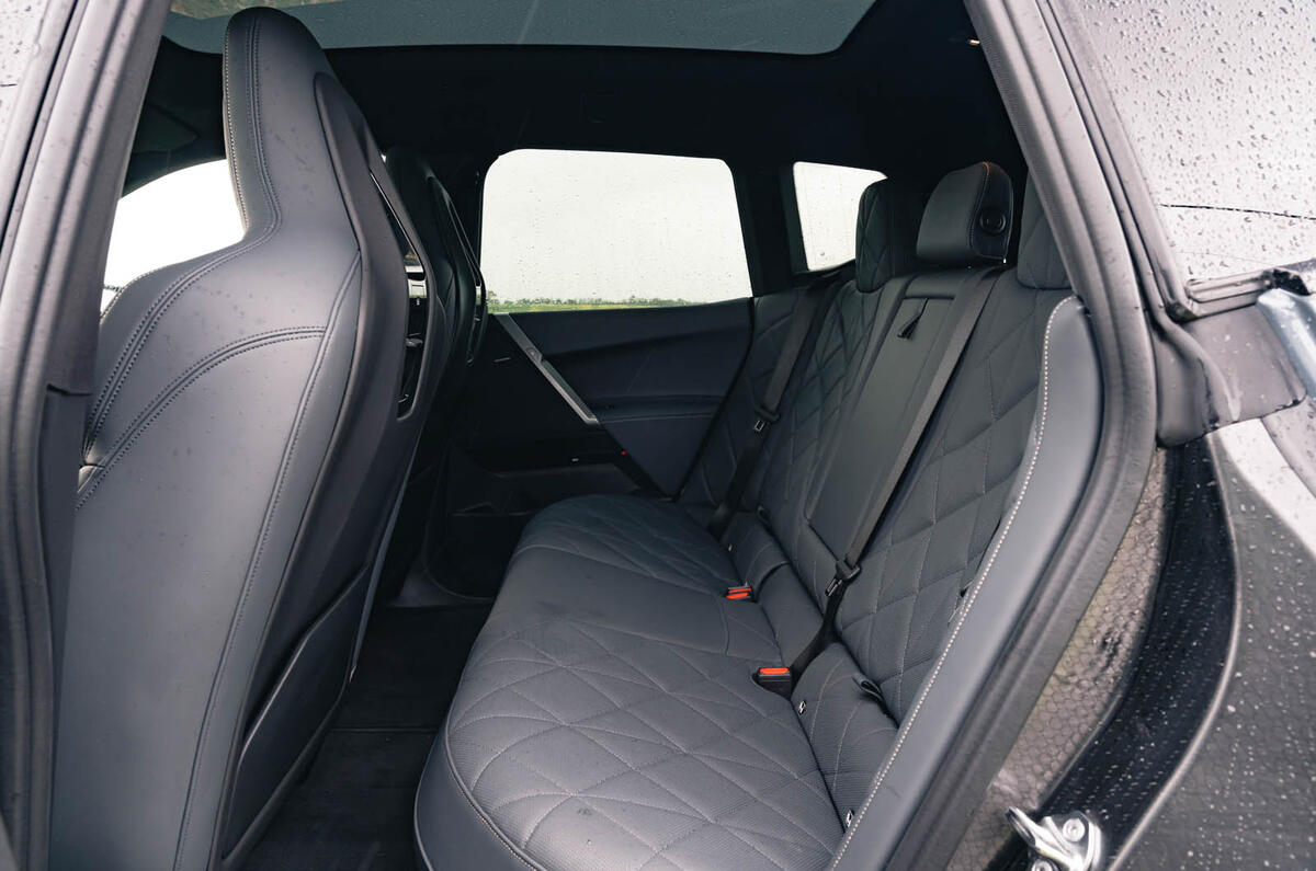 BMW IX en revue 2025 019
