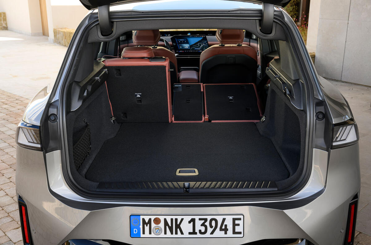 BMW iX3 review 2025 019