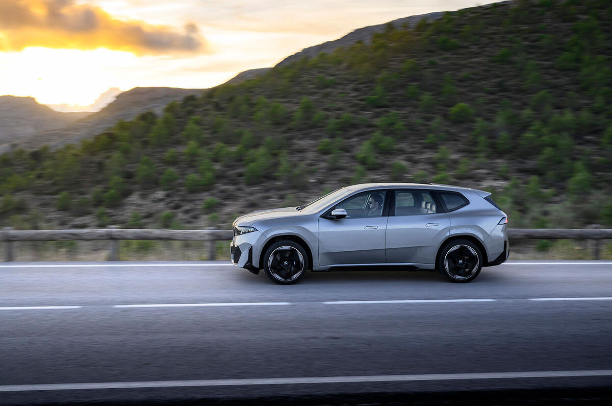 BMW iX3 review 2025 024