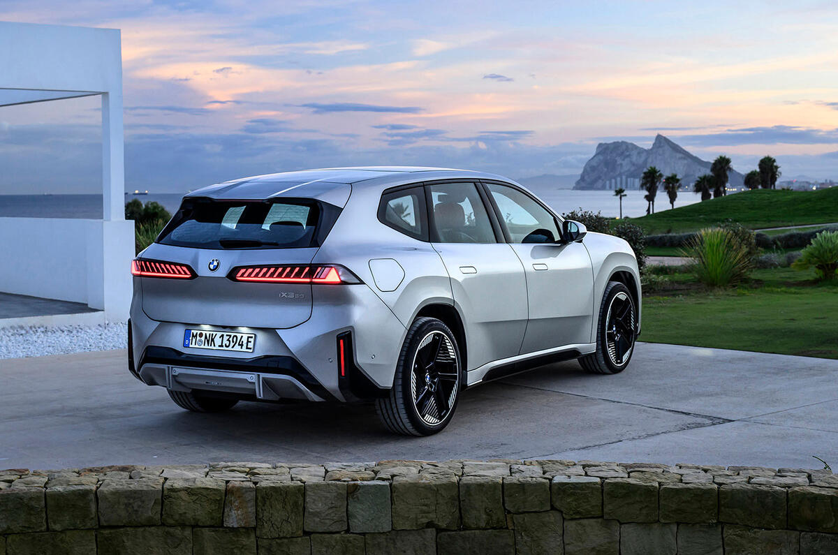 BMW iX3 review 2025 032