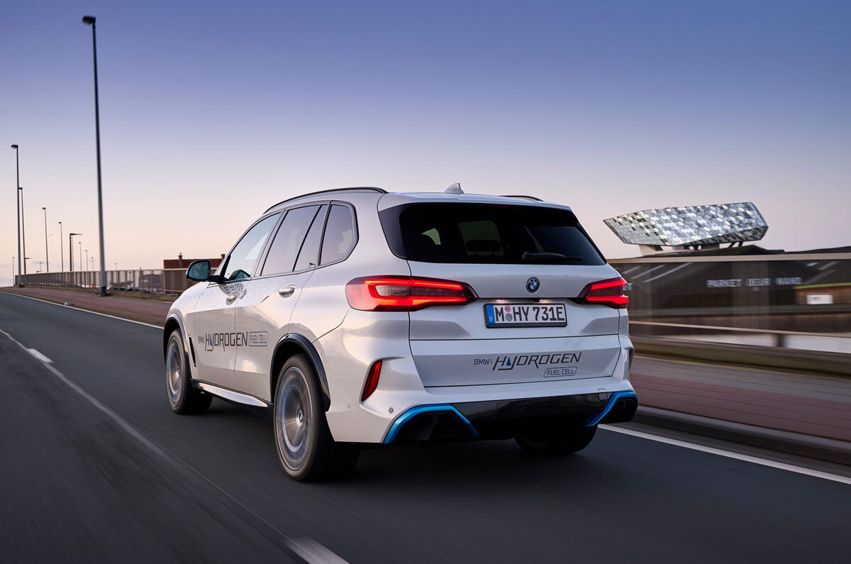 bmw ix5 hydrogen review 2023 07 tracking rear