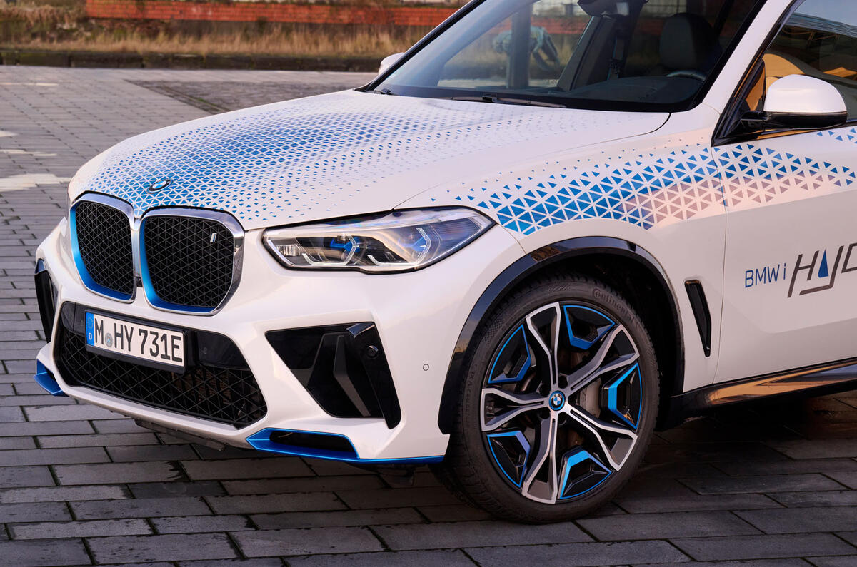 bmw ix5 hydrogen review 2023 08 detail