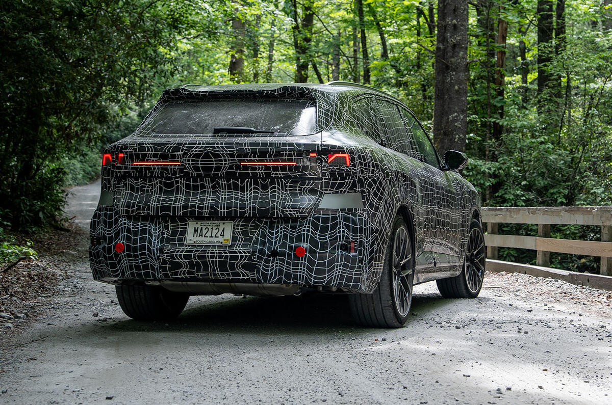 BMW iX5 reveiw 2026 46
