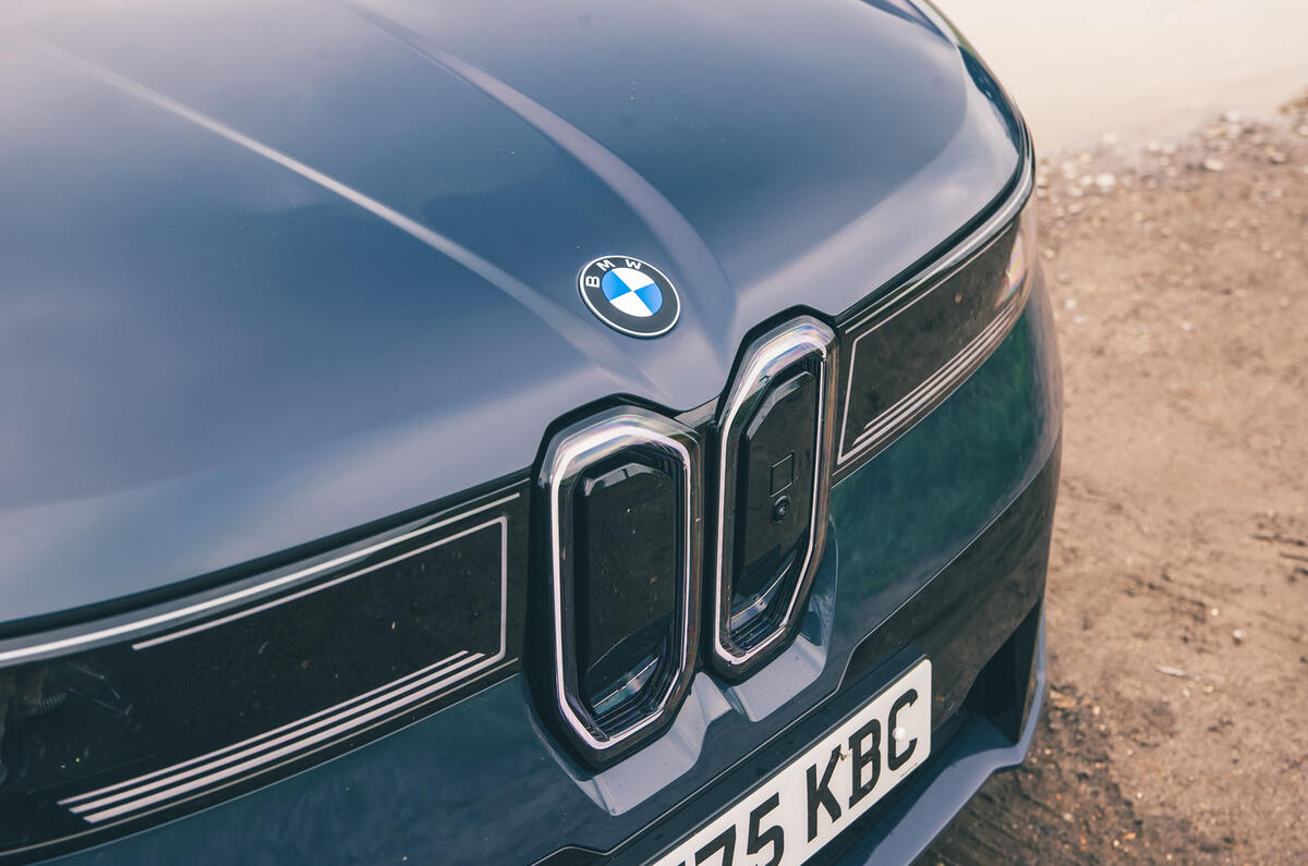 BMW iX£ road test review 2026 005