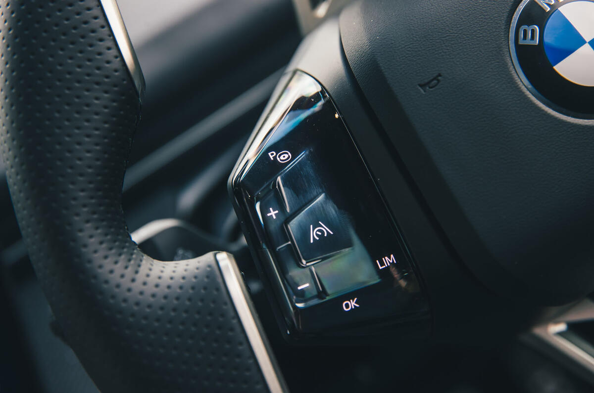 BMW iX£ road test review 2026 014