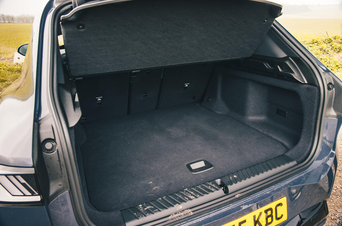 BMW iX£ road test review 2026 025