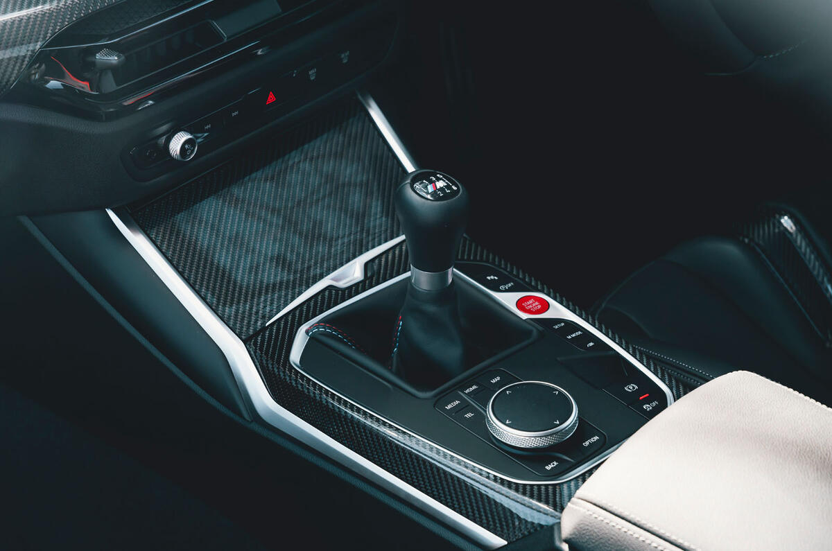 BMW M2 Manual 2025 Review 2025 gearstick 31 BMW M2 Manual 2025 Review 2025 gearstick 31