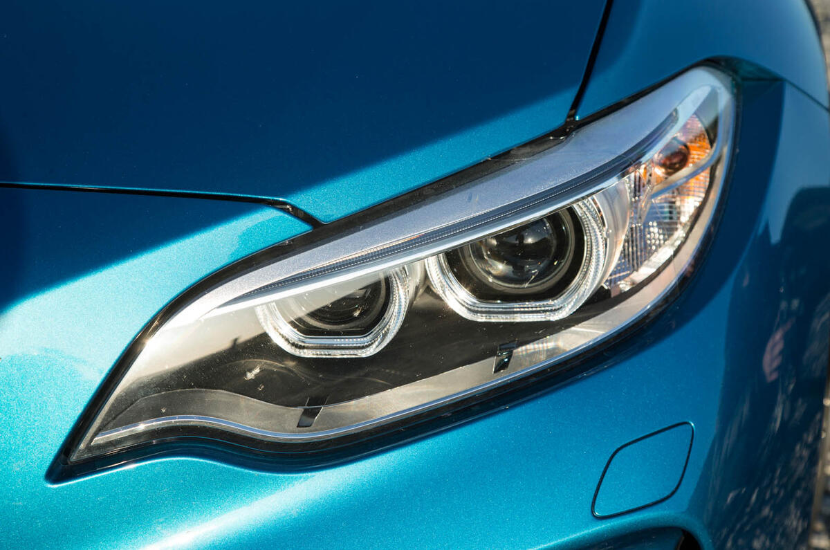 BMW M2 xenon headlights