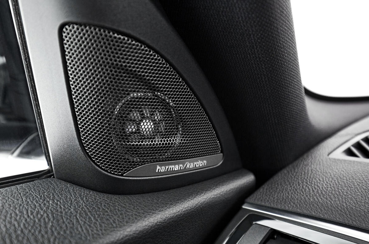 BMW M240i harman kardon stereo system