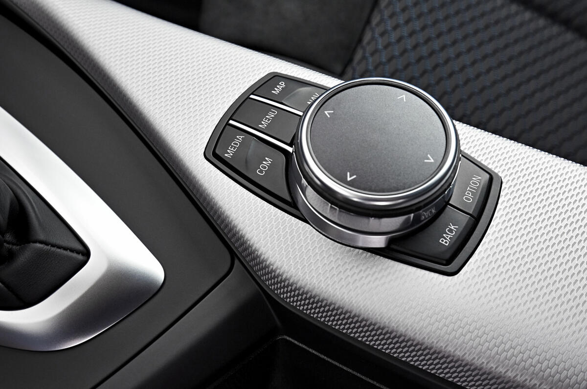 BMW M240i iDrive controller