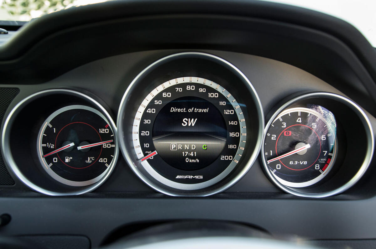 Comparison: new BMW M4 vs Mercedes-Benz C63 AMG