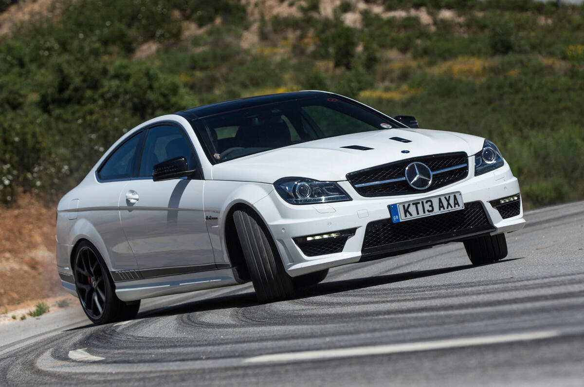 Comparison: new BMW M4 vs Mercedes-Benz C63 AMG