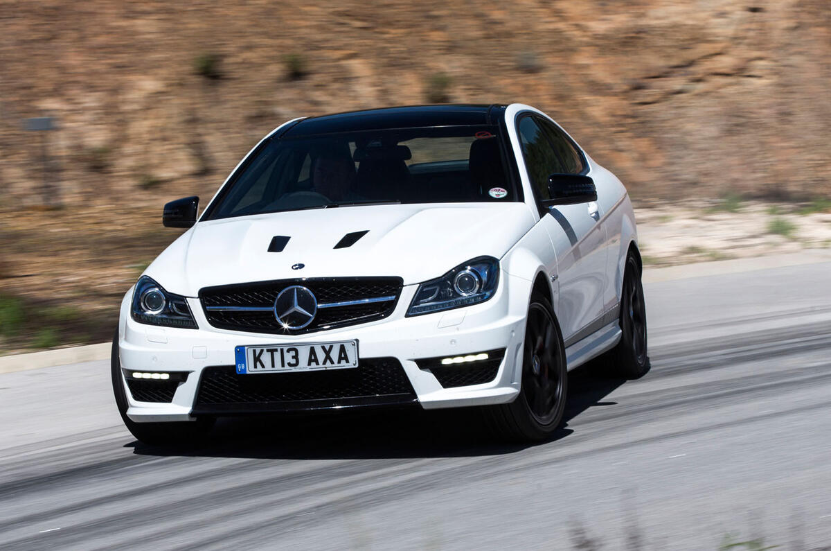 Comparison: new BMW M4 vs Mercedes-Benz C63 AMG