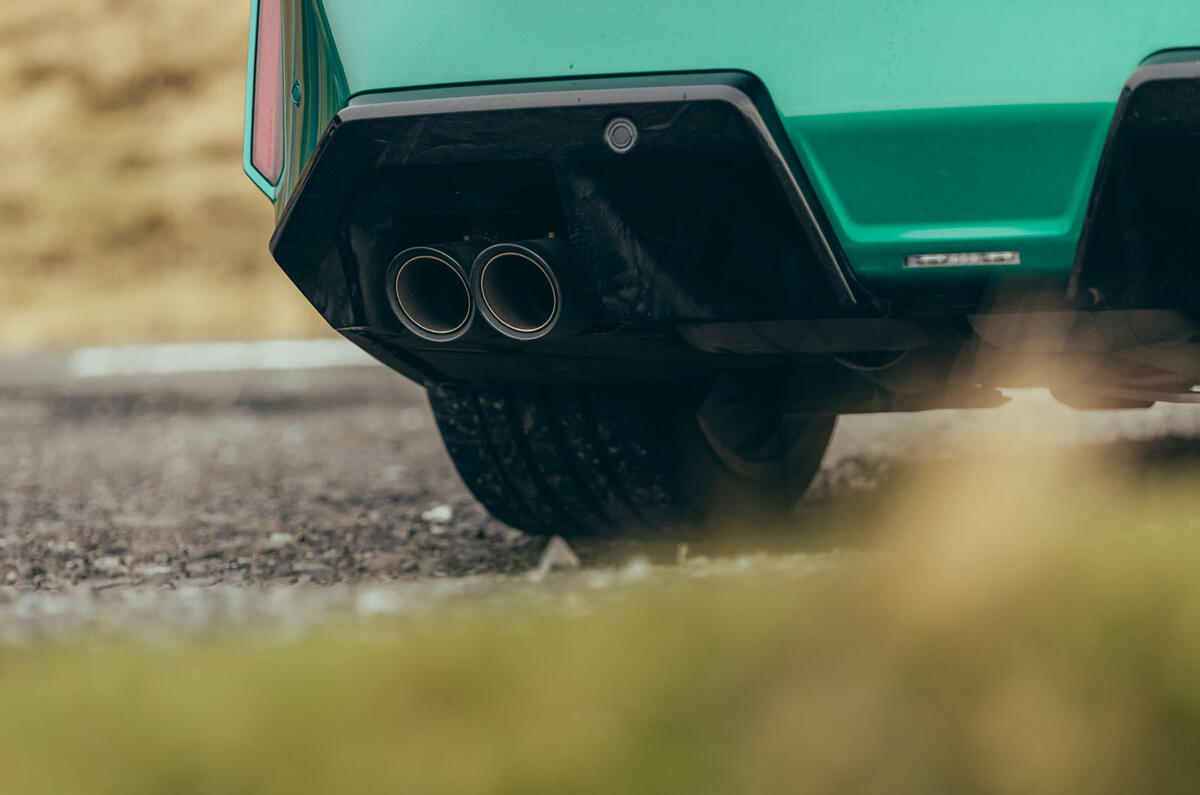 BMW M5 review 2025 012 exhaust