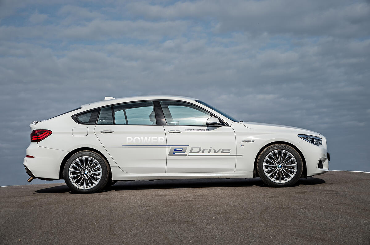 BMW’s ‘Tesla-killer’ – first ride in the new Power eDrive plug-in hybrid