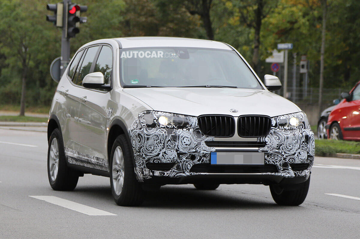 BMW X3 facelift spotted - first pictures