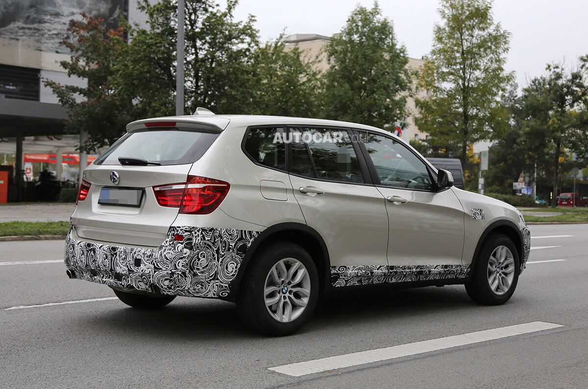 BMW X3 facelift spotted - first pictures