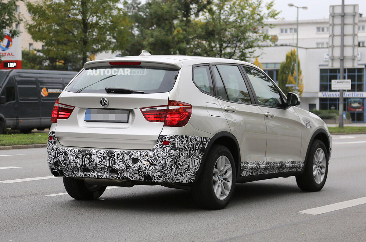 BMW X3 facelift spotted - first pictures