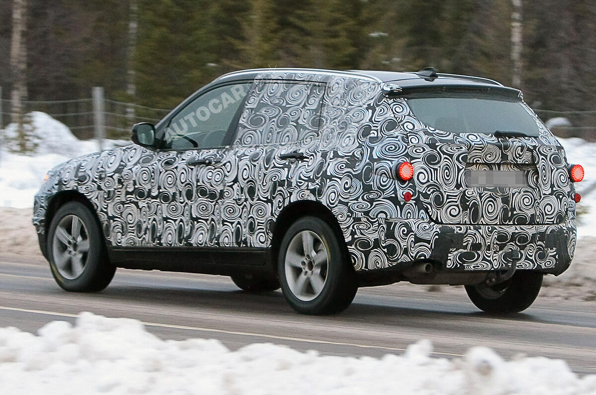 New BMW X3: first pics