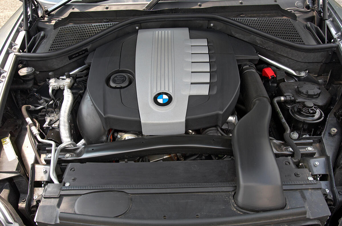 BMW X6 twin-turbo diesel engine