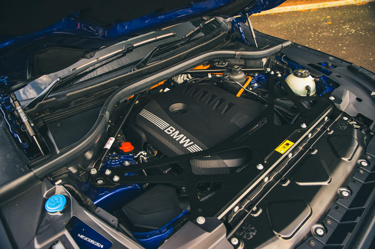 BMW XM review 2025 021