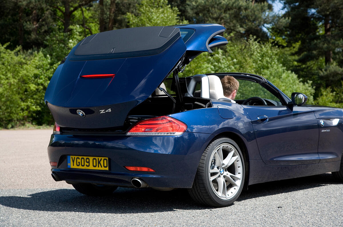 BMW Z4 electrically-operated roof