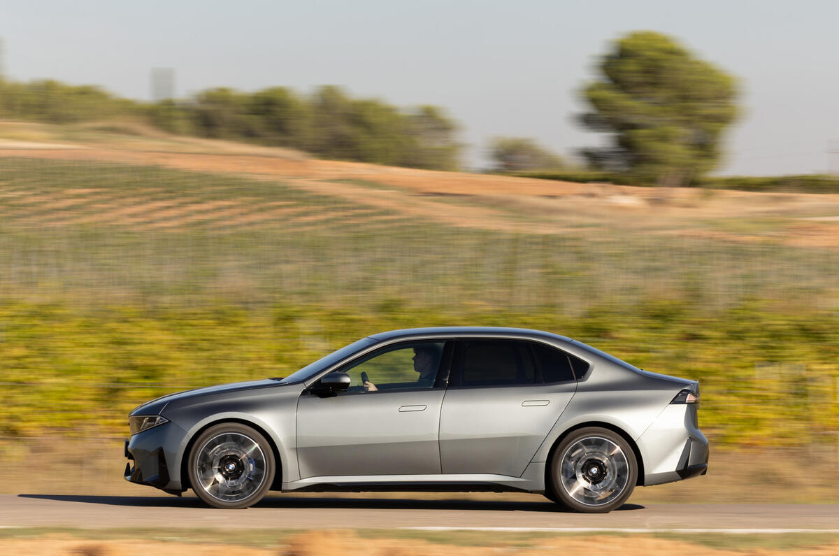 BMW i3 50 xDrive 006 WGM