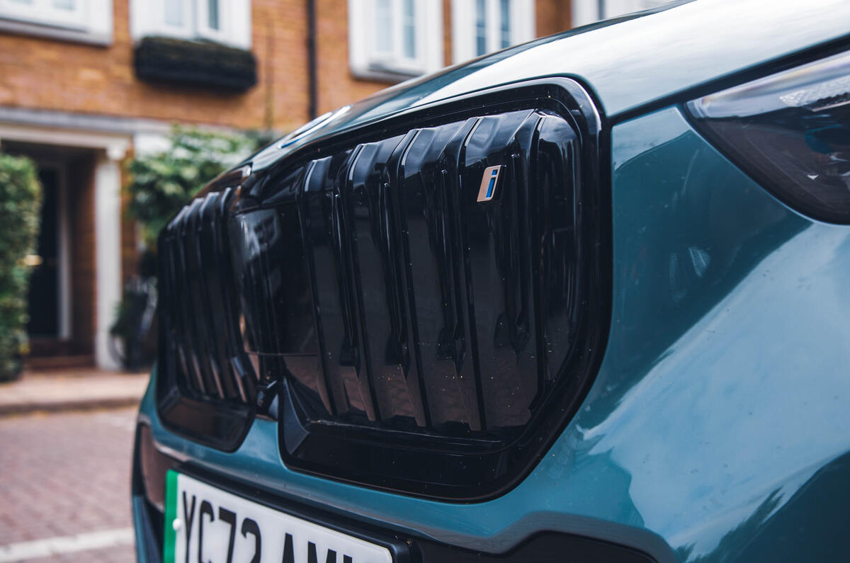 BMW iX1 front grille